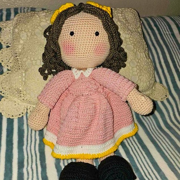 Daisy”🌼Beautiful handmade crochet doll 🩷 🧶 cute artesian doll